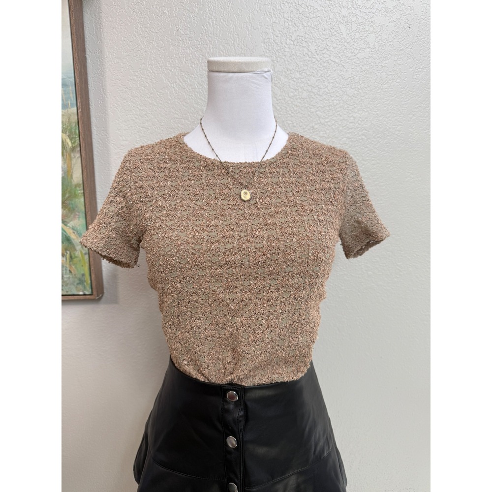 Neutral textured‎ knit top